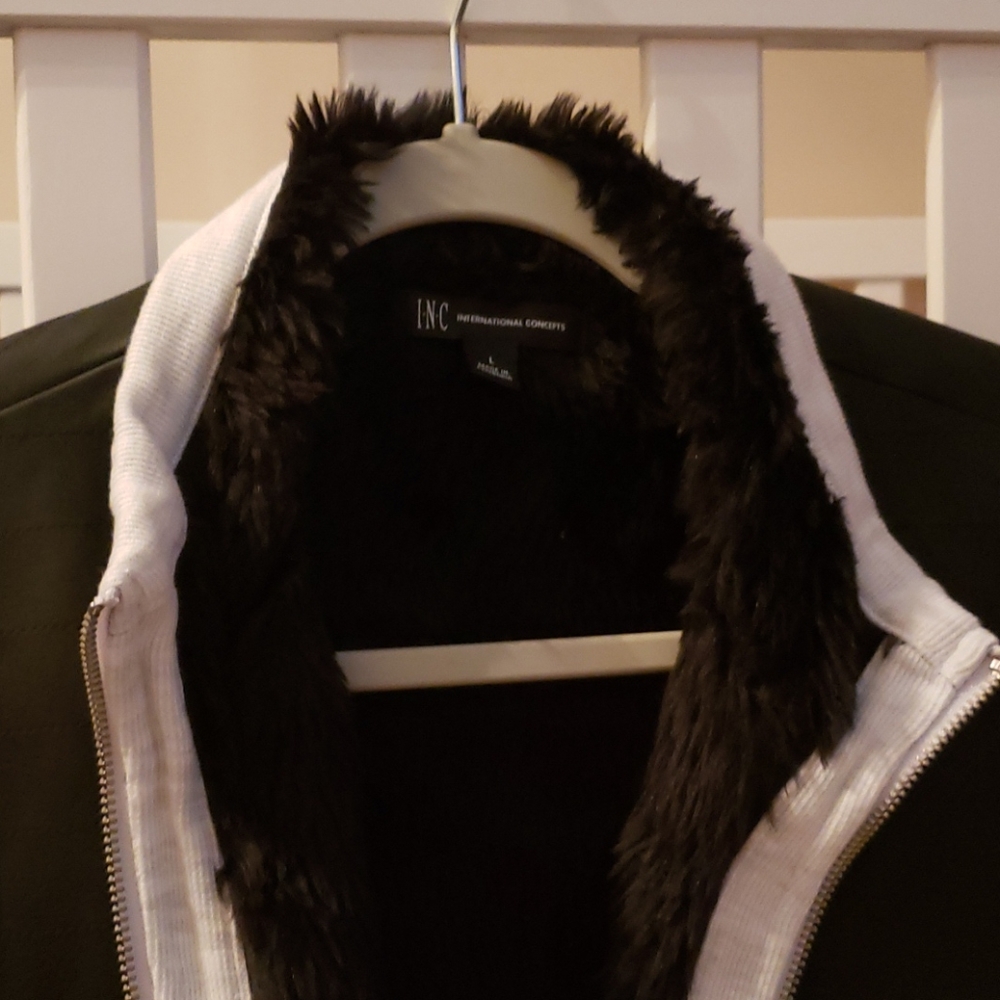 Jacket - Picture 2 of 6